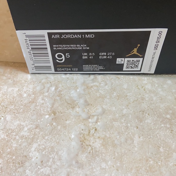 Nike Jordan 1 Mid - Picture 3 of 3